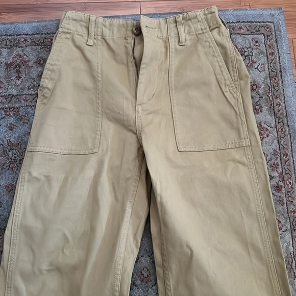 NWT High Waisted Avirex wide leg pants belle small
Cotton blend 
Mustard color - Picture 6 of 10